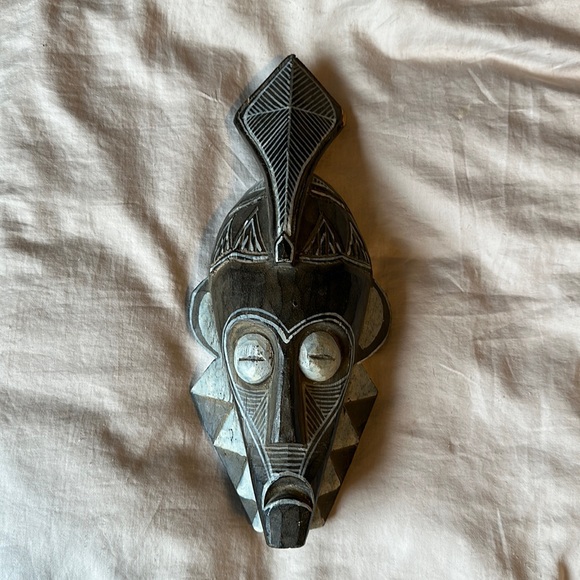 Indonesian wood mask - Picture 1 of 1